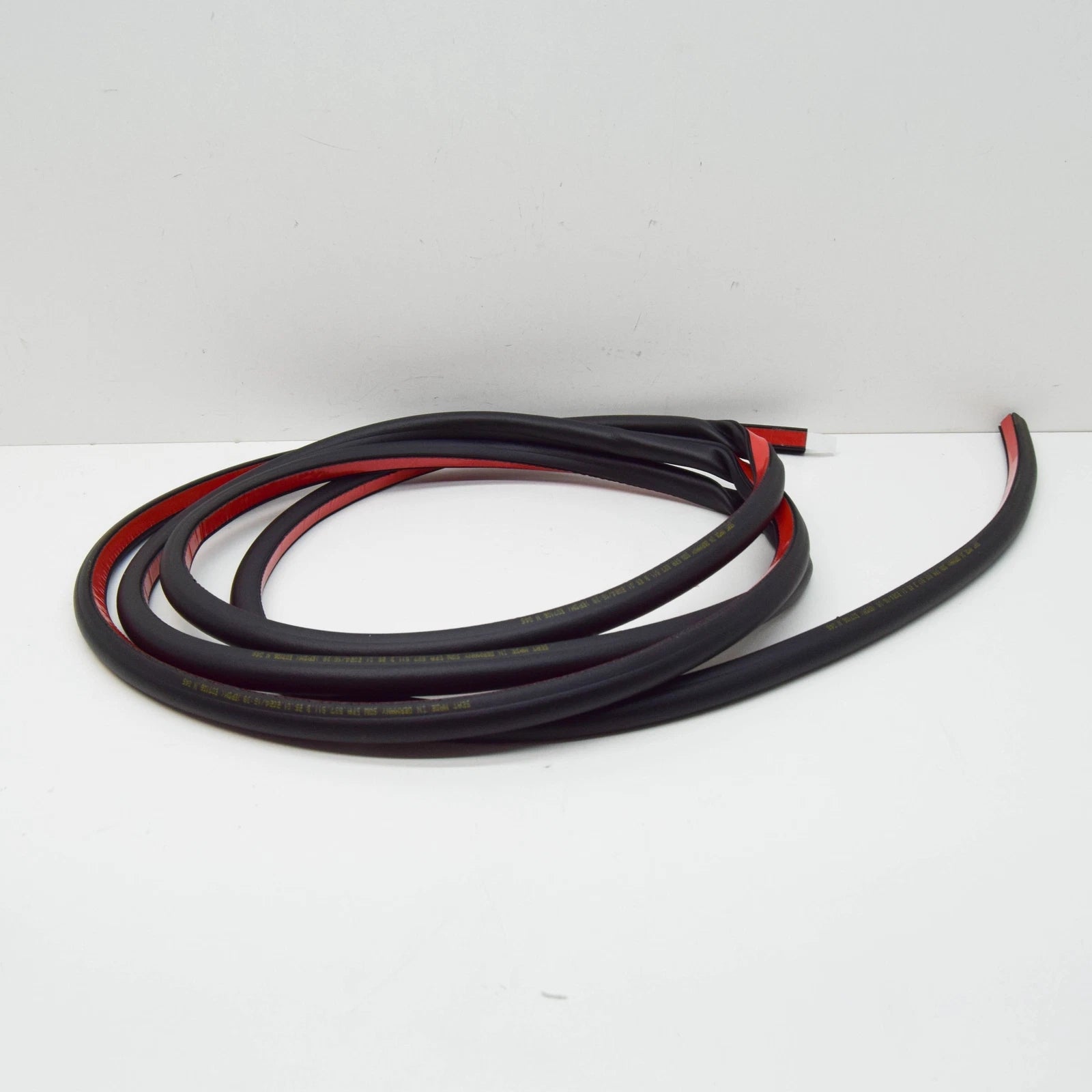 NEW CUPRA FORMENTOR FRONT DOOR OUTER SEAL 5FA837911B9B9 ORIGINAL