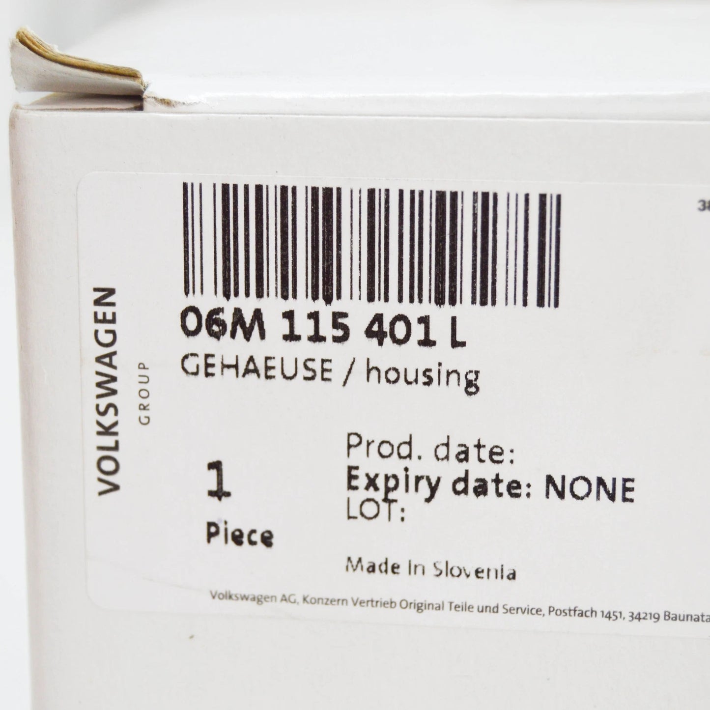 NEW AUDI A4 AVANT B9 ENGINE OIL FILTER HOUSING 06M115401L