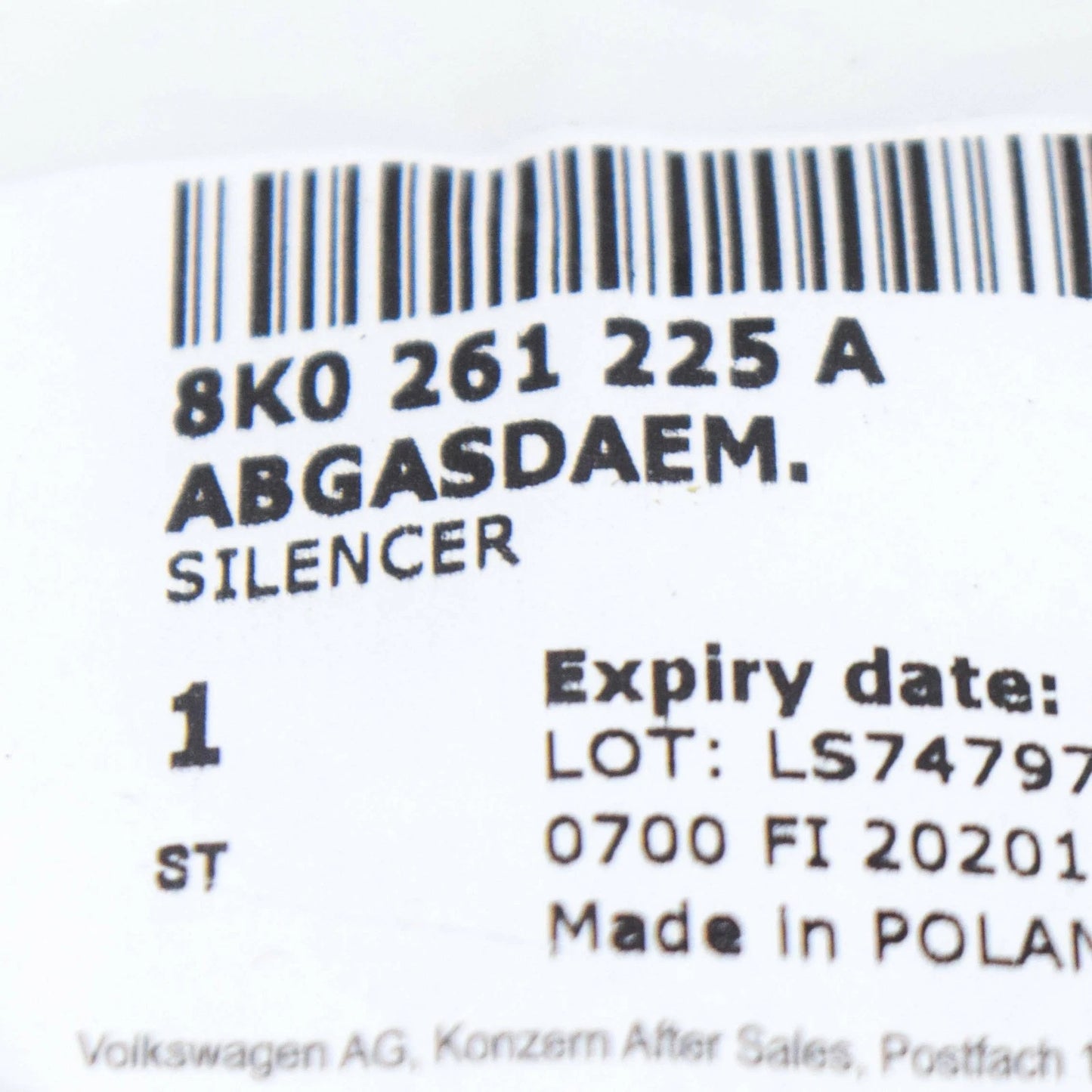 NEW AUDI Q5 8R FRONT LEFT SIDE FENDER LINER SPLASH SHIELD 8K0261225A