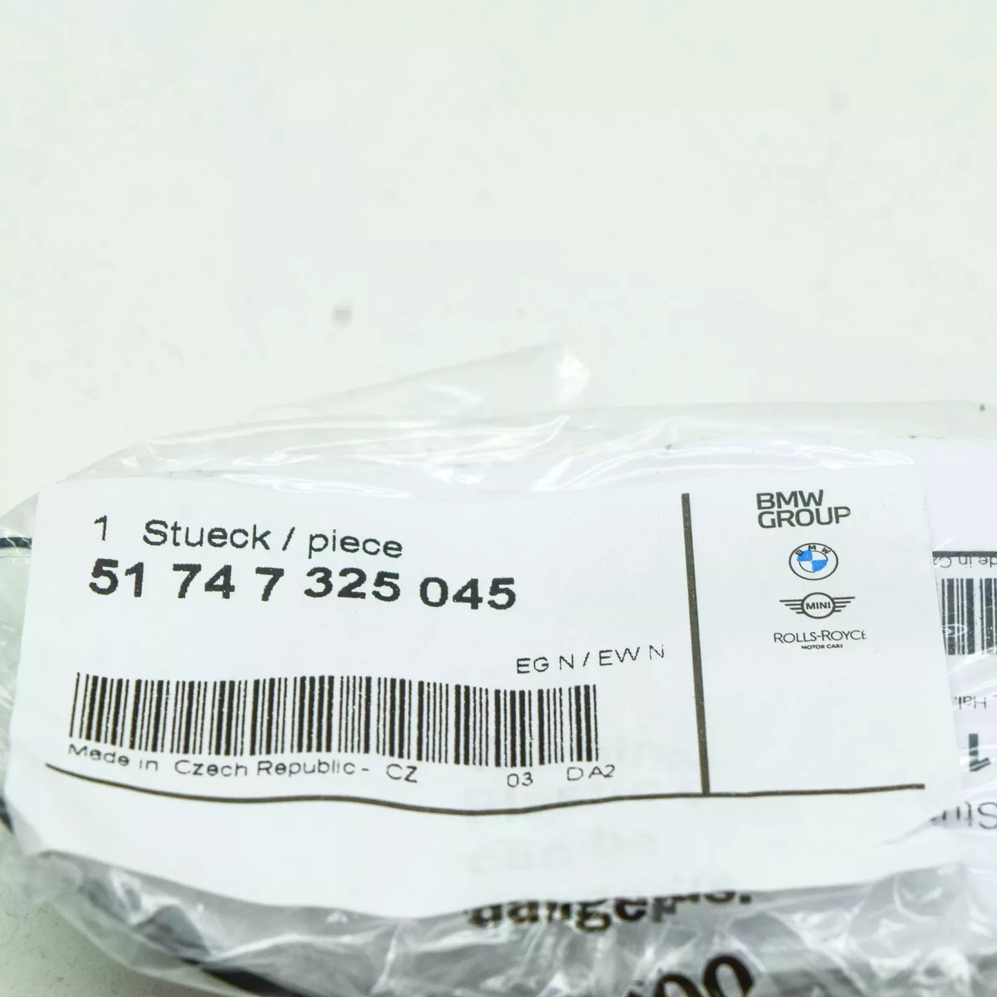 NEW BMW F45 F46 RADIATOR AIR DUCT HOLDER UPPER LEFT 7325045 51747325045 ORIGINAL