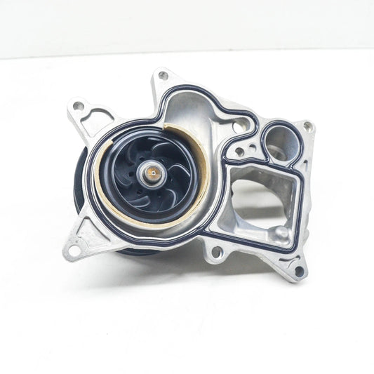 NEW BMW E70N E71 F01N F02N F06 F06N F07 X5 WATER PUMP 8516205 11518516205