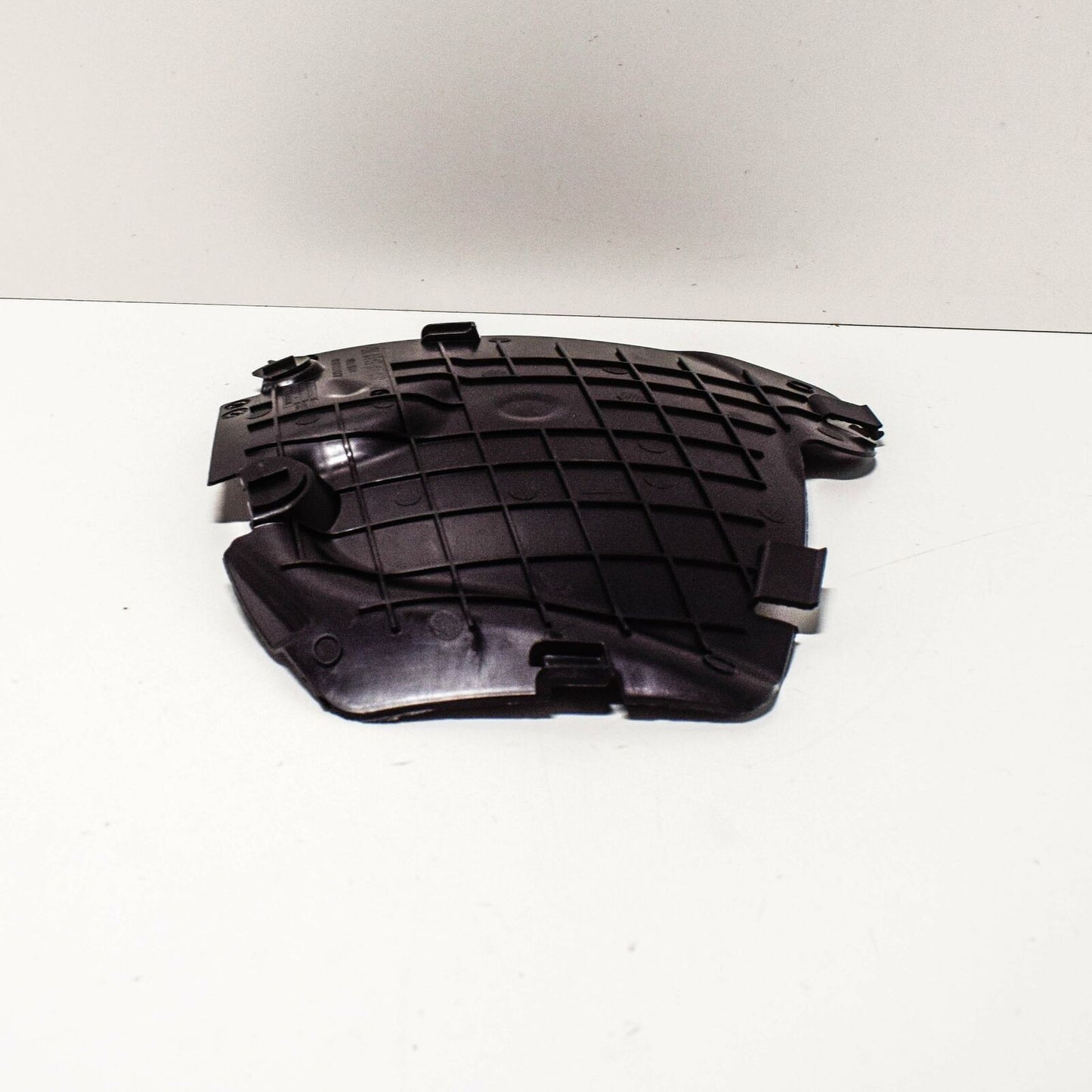 NEW MB C W205 FRONT LEFT MUD SPLASH GUARD FRONT PART A2056900100 ORIGINAL