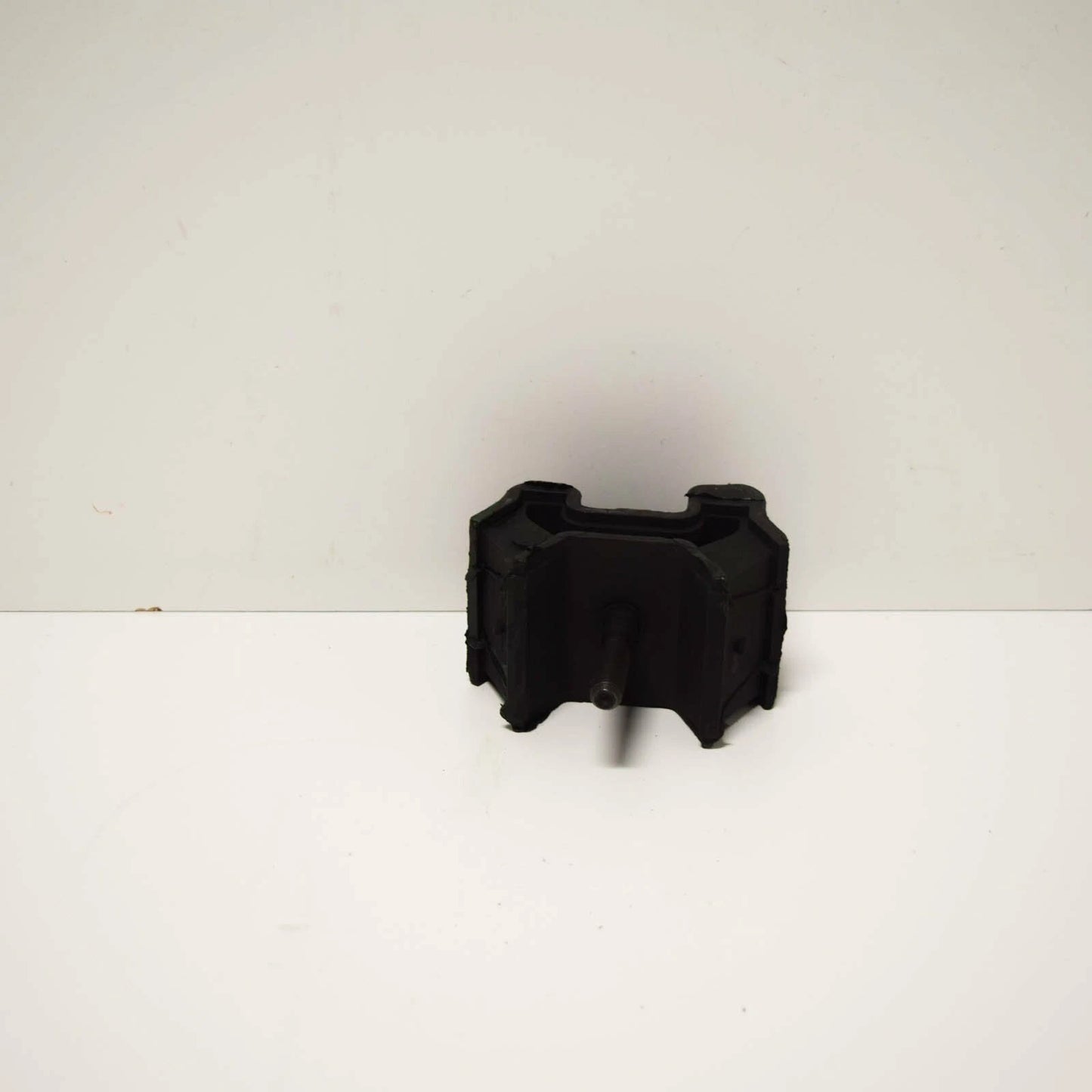 NEW MERCEDES-BENZ ML W163 ENGINE RUBBER MOUNTING A1632400217 ORIGINAL