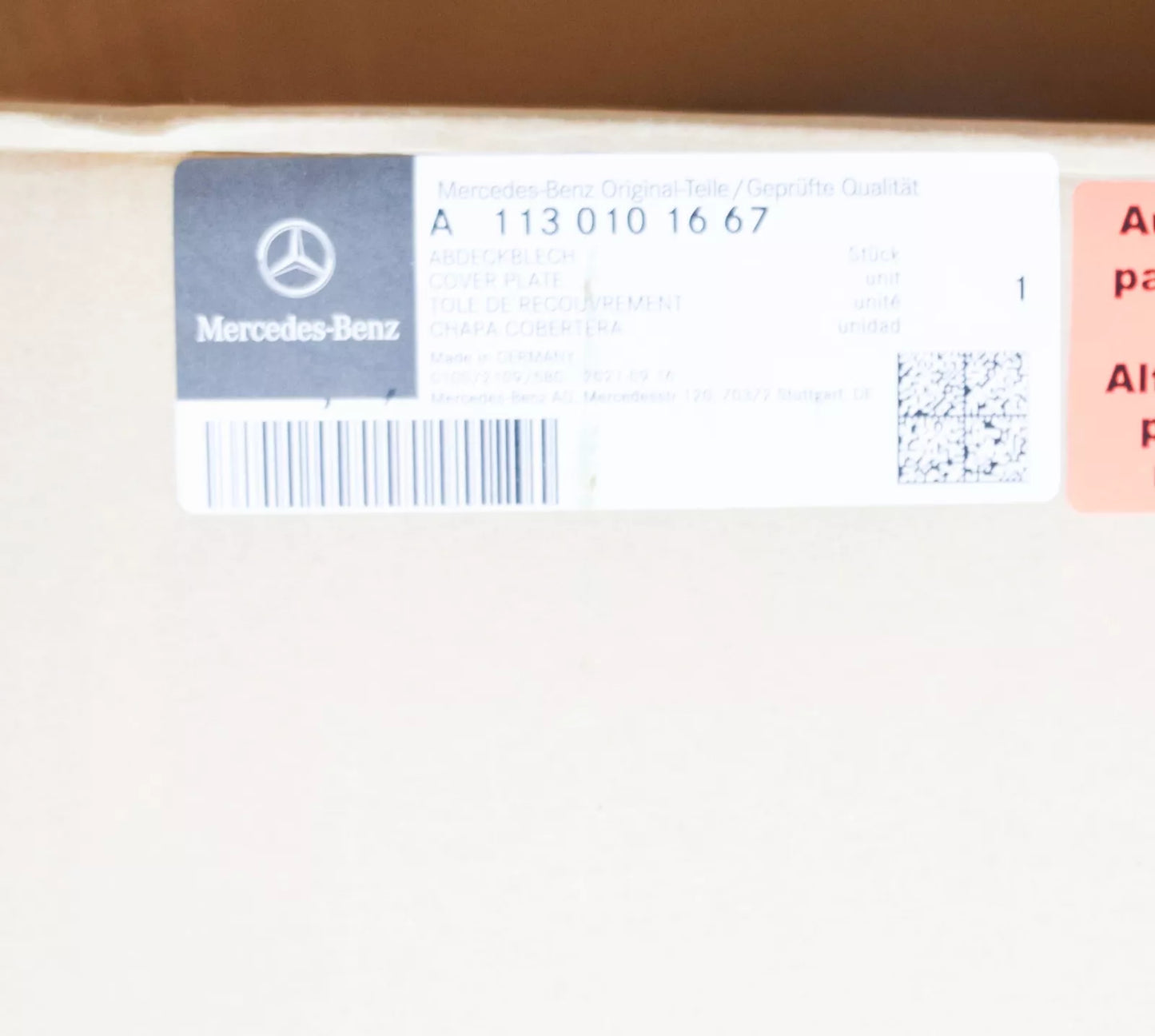 NEW MERCEDES-BENZ C W203 ENGINE COVER PLATE A1130101667 ORIGINAL