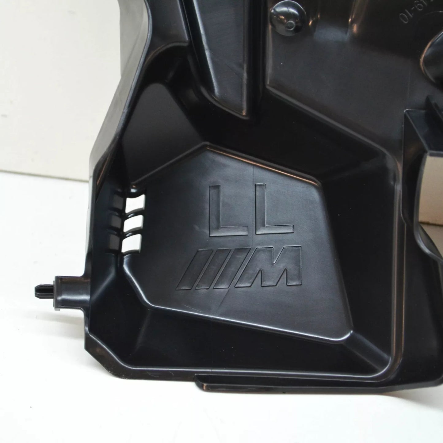 NEW BMW M2 COUPE F87 FRONT LEFT SEALING FRAME COVE 64118062776 ORIGINAL