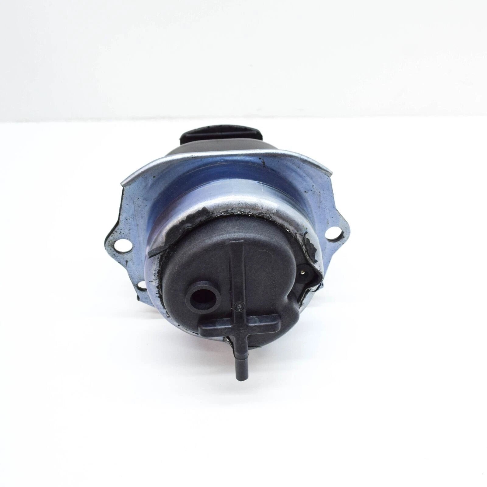 BMW X5 E70 Right Side Engine Mount 22116793016 NEW