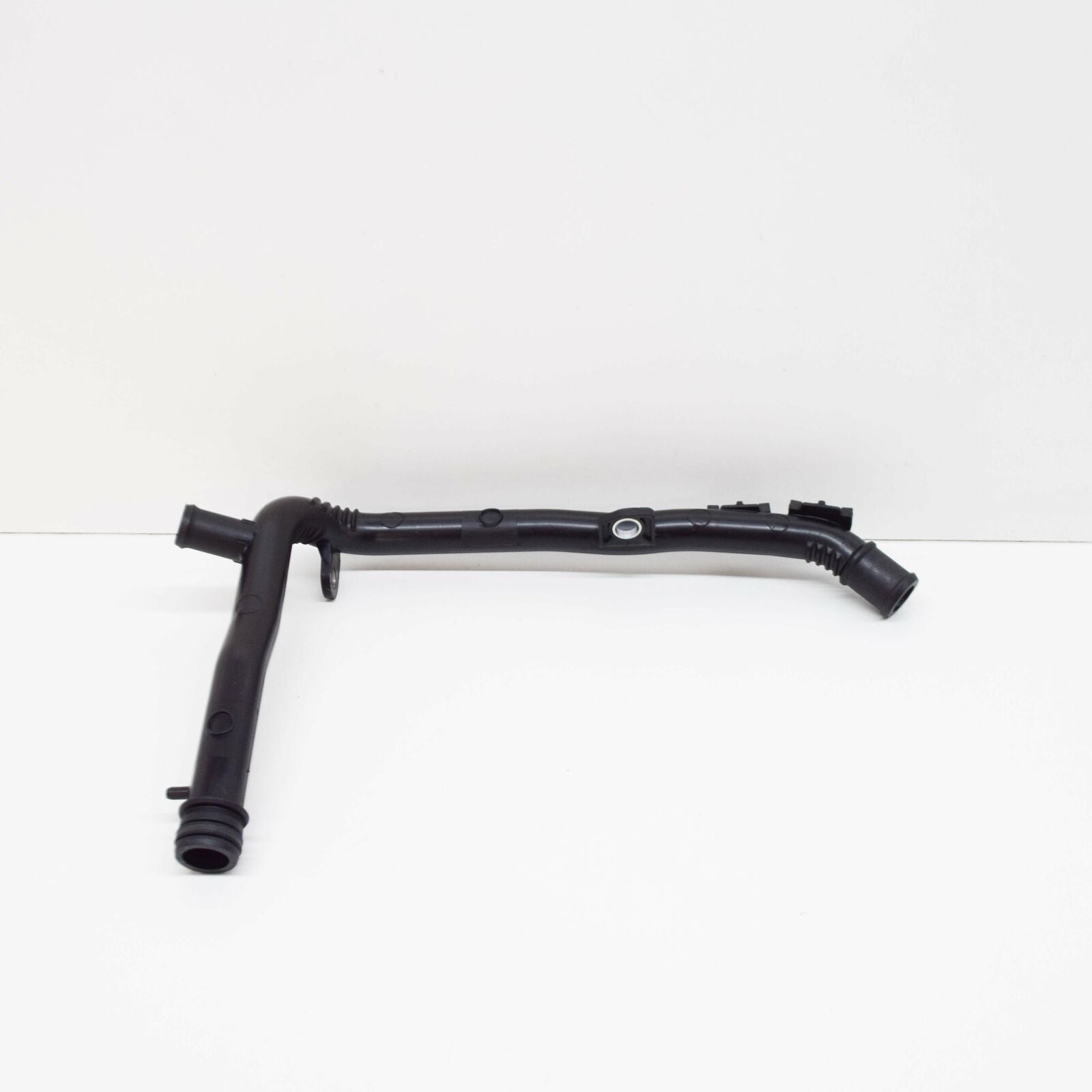 NEW AUDI A1 8X ENGINE COOLANT PLASTIC PIPE 03L121065AJ ORIGINAL