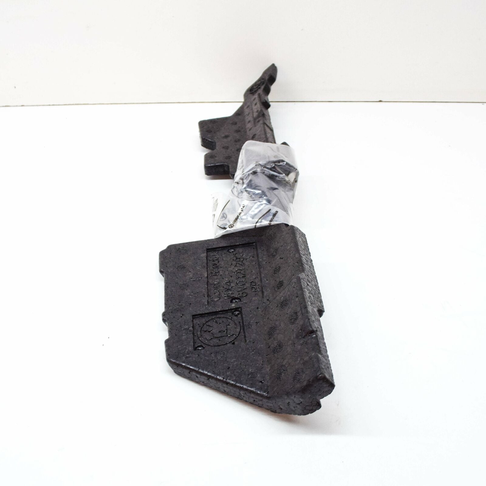 NEW AUDI A3 8V LEFT RADIATOR AIR GUIDE 8V0121283 ORIGINAL