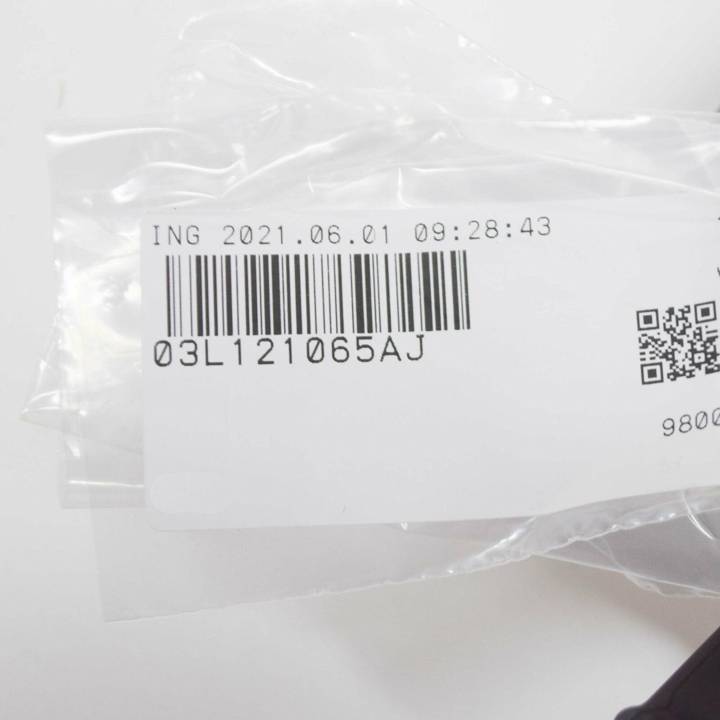 NEW AUDI A1 8X ENGINE COOLANT PLASTIC PIPE 03L121065AJ ORIGINAL