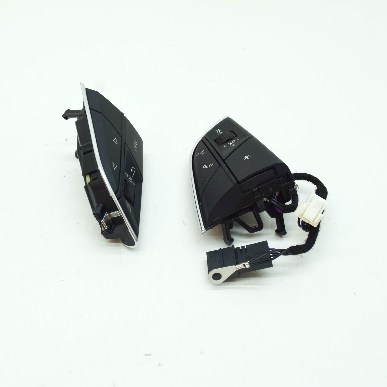 NEW AUDI Q7 4M STEERING WHEEL BUTTONS 4M8951523J ORIGINAL