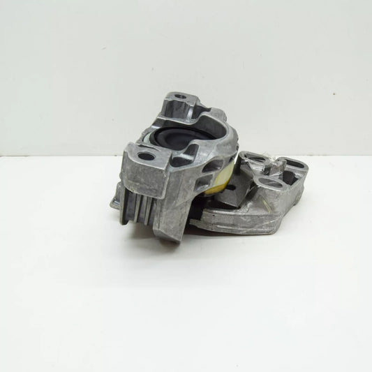 NEW MERCEDES-BENZ CLA COUPE C117 GEARBOX TRANSMISSION MOUNT A2462402317 ORIGINAL