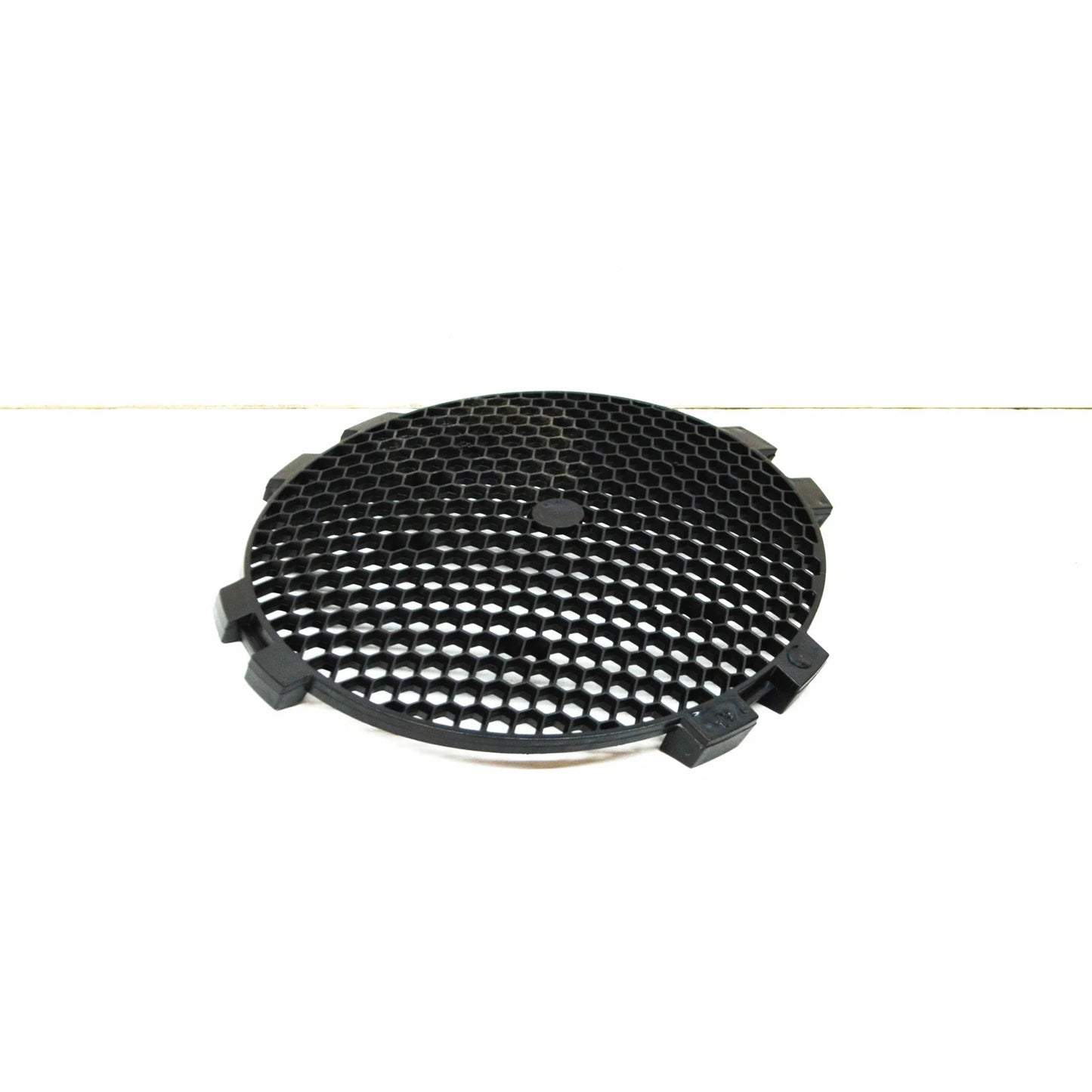 NEW VW TOURAN 1T1 FRONT BUMPER GRILLE EMBLEM 5K0853343H81 ORIGINAL