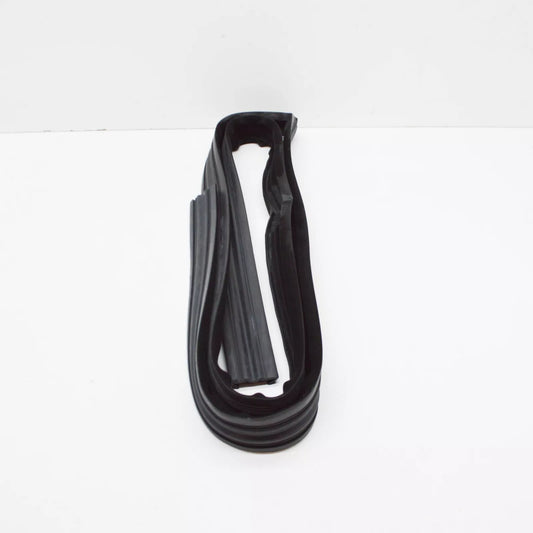 NEW BMW 5 E28 FRONT RIGHT DOOR SEALING RUBBER 51321889788 1889788 1982 ORIGINAL