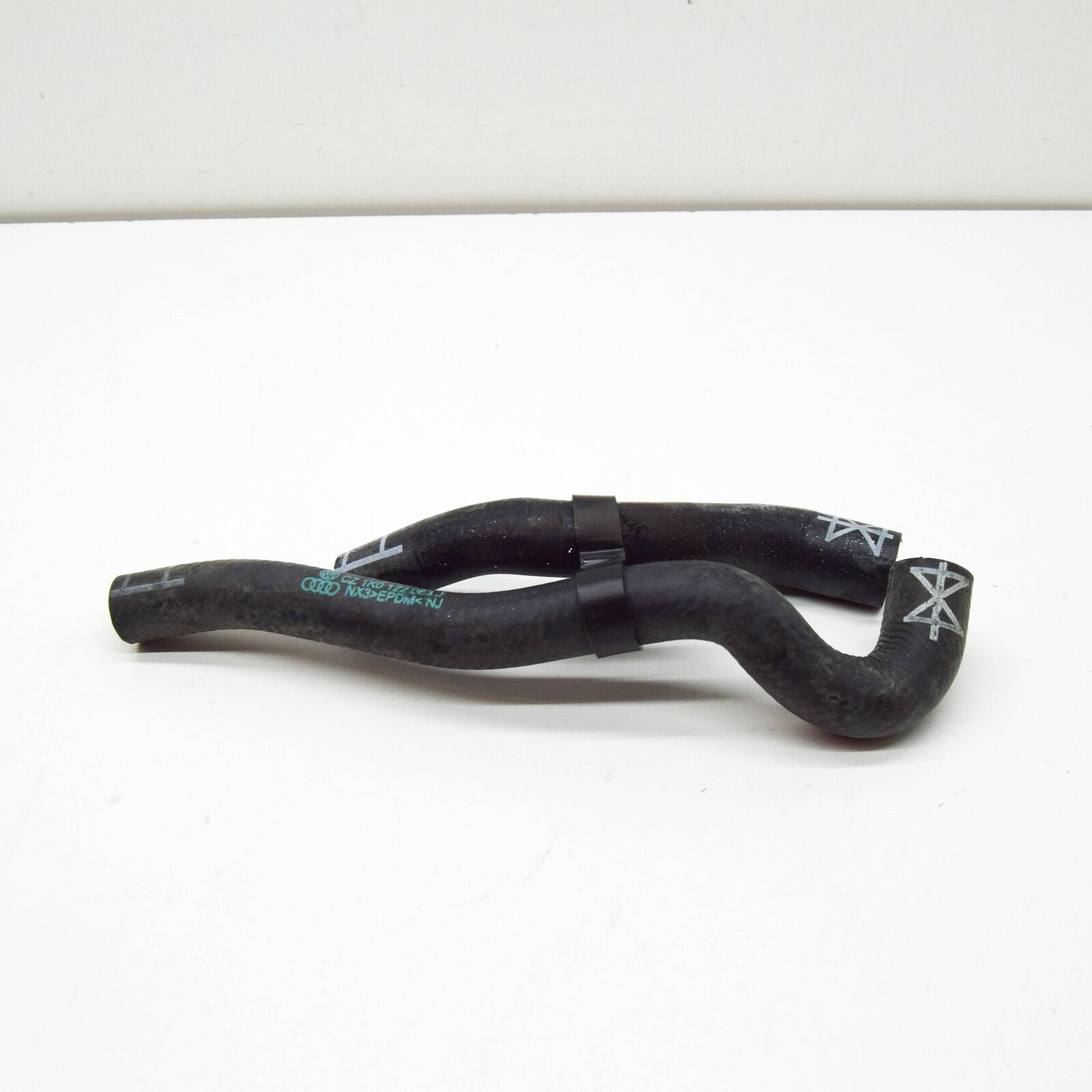 NEW SKODA SUPERB MK2 3T ENGINE COOLANT HOSE 1K0122063J ORIGINAL