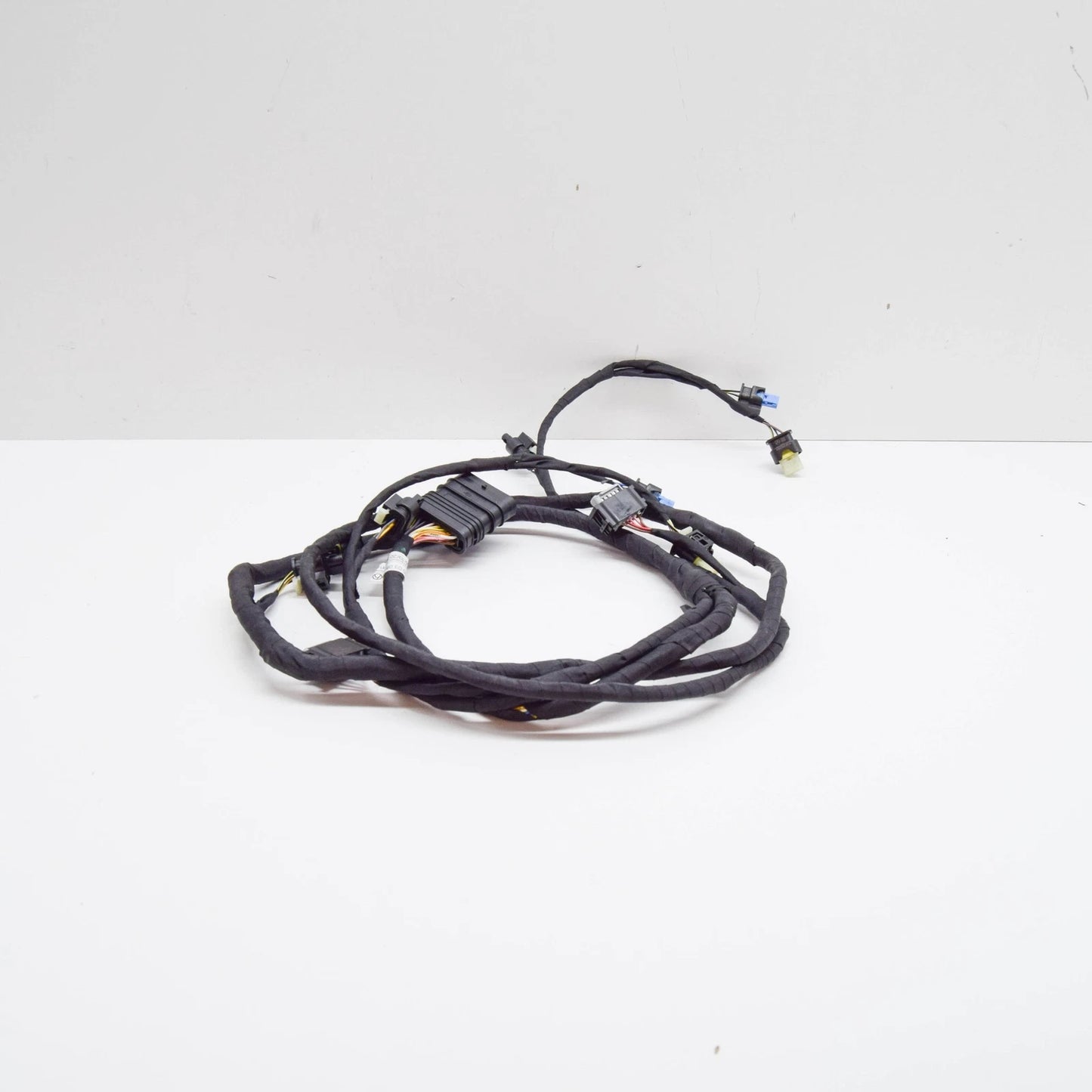 NEW MERCEDES-BENZ E CABRIO A207 FRONT PARKING AID WIRING A2074400308 ORIGINAL