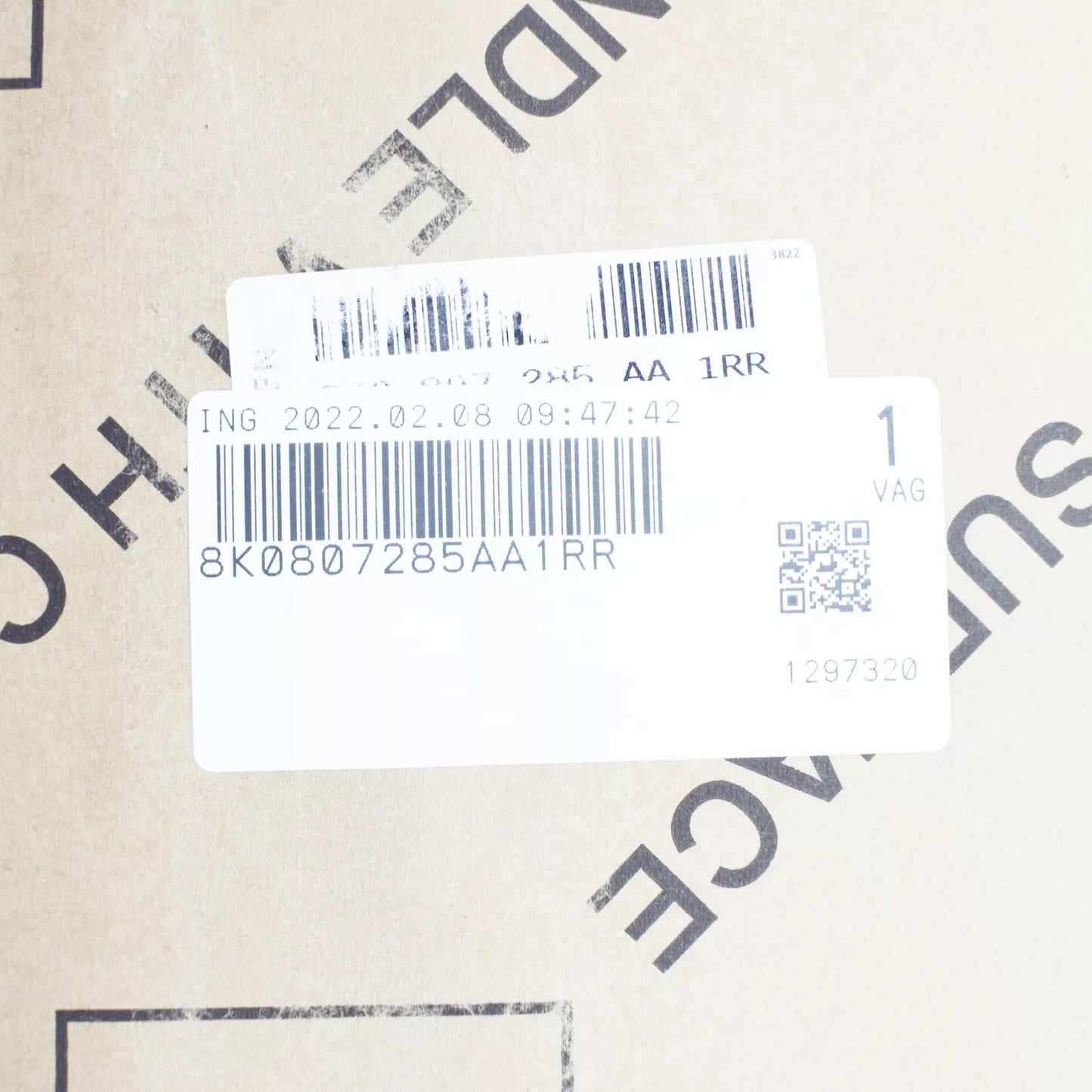 NEW AUDI A4 ALLROAD QUATTRO B8 FRONT LICENCE PLATE HOLDER 8K0807285AA1RR