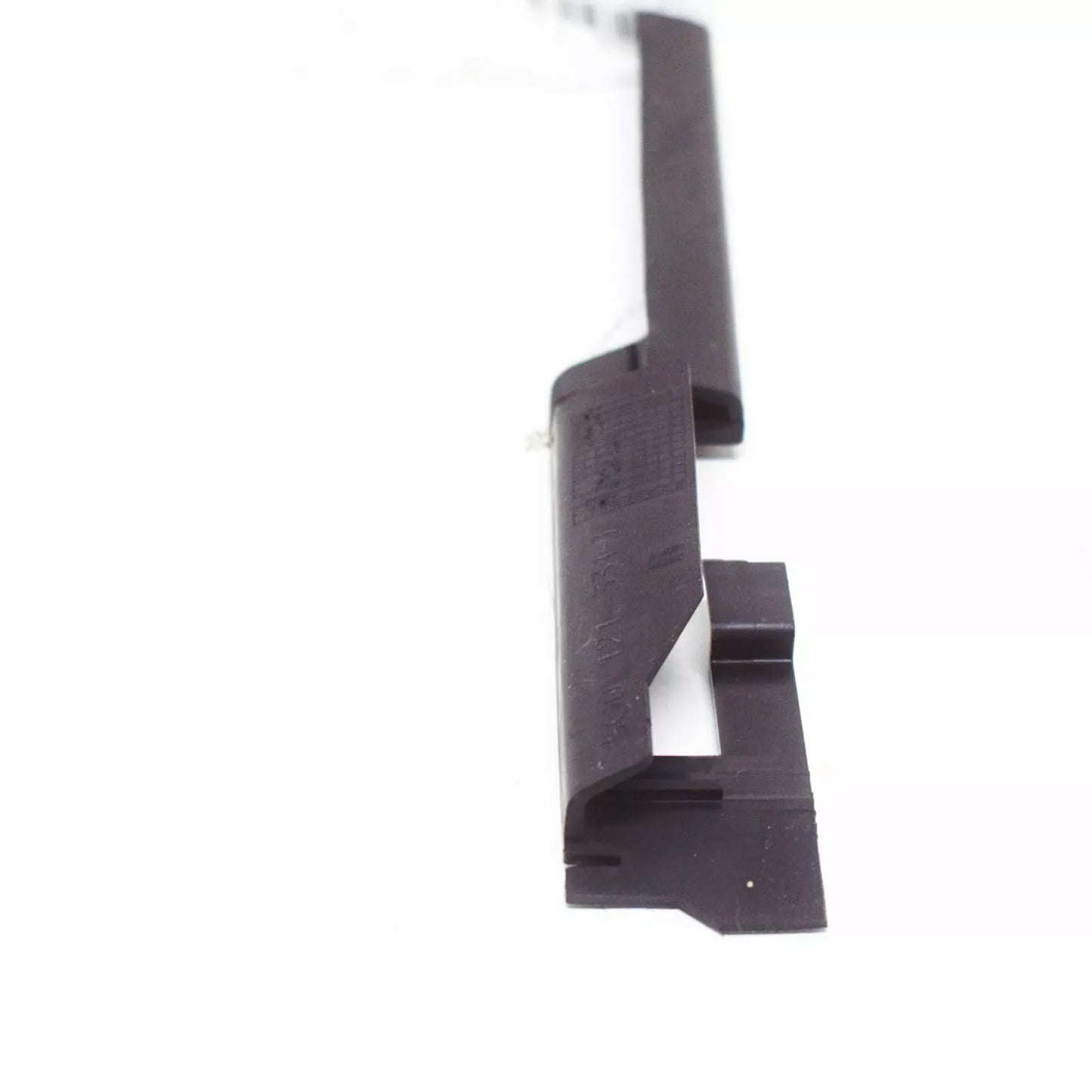 NEW VW ARTEON LEFT SIDE RADIATOR AIR BAFFLE SEAL 5G0121331J