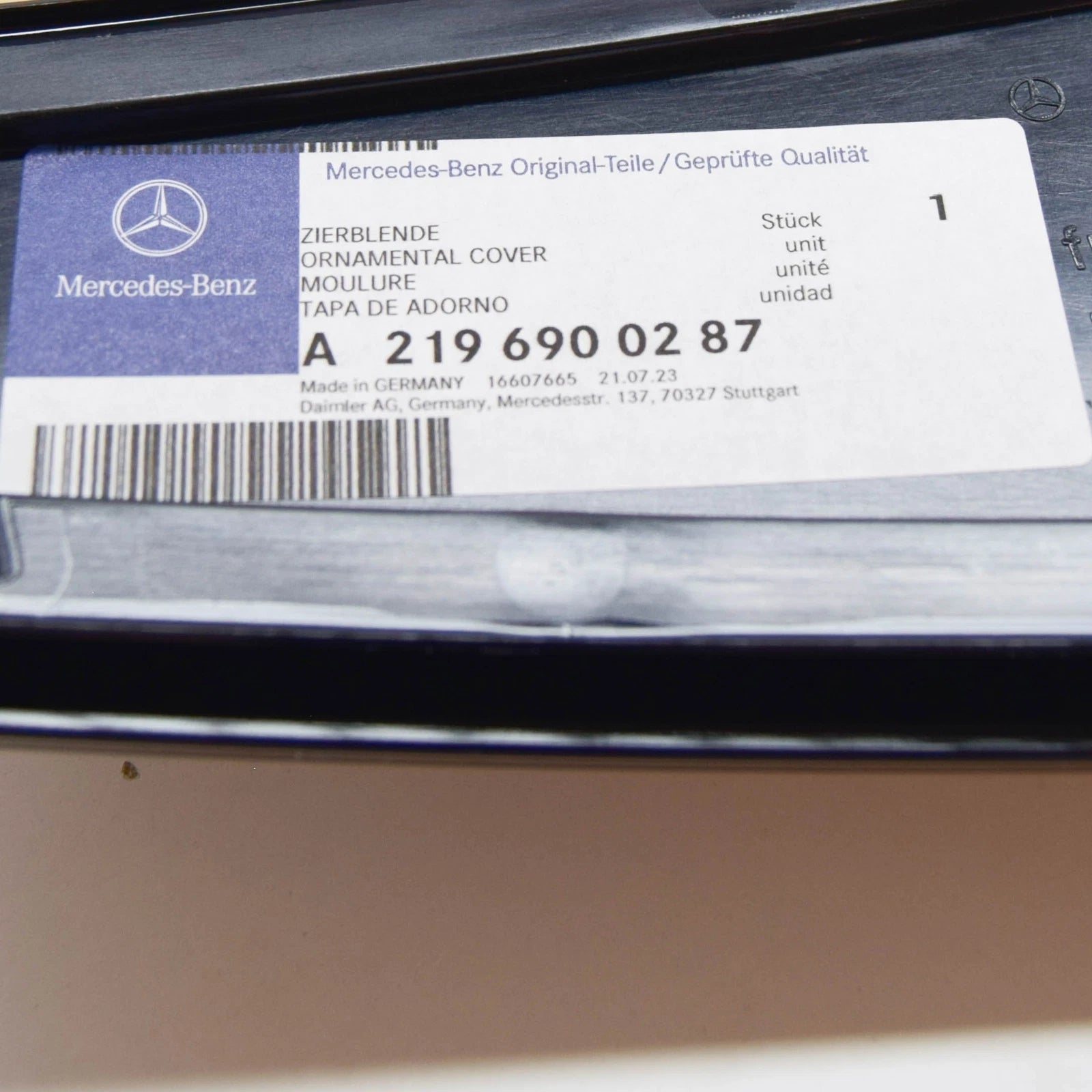 NEW MERCEDES-BENZ CLS C219 RIGHT B-PILLAR OUTSIDE MOLDING A2196900287 ORIGINAL