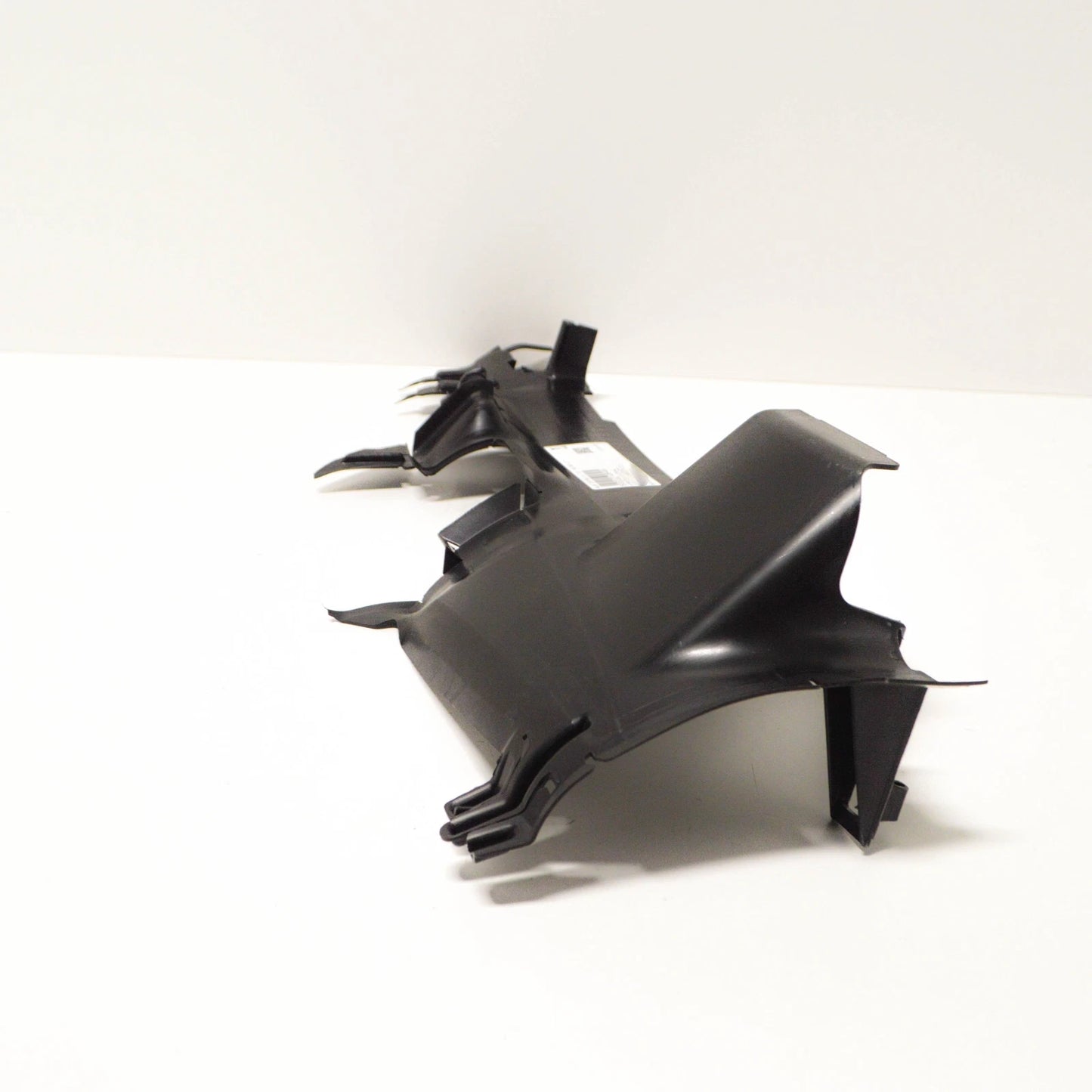 NEW VOLKSWAGEN GOLF MK7 SPORSTVAN RIGHT AIR GUIDE 510121284A ORIGINAL