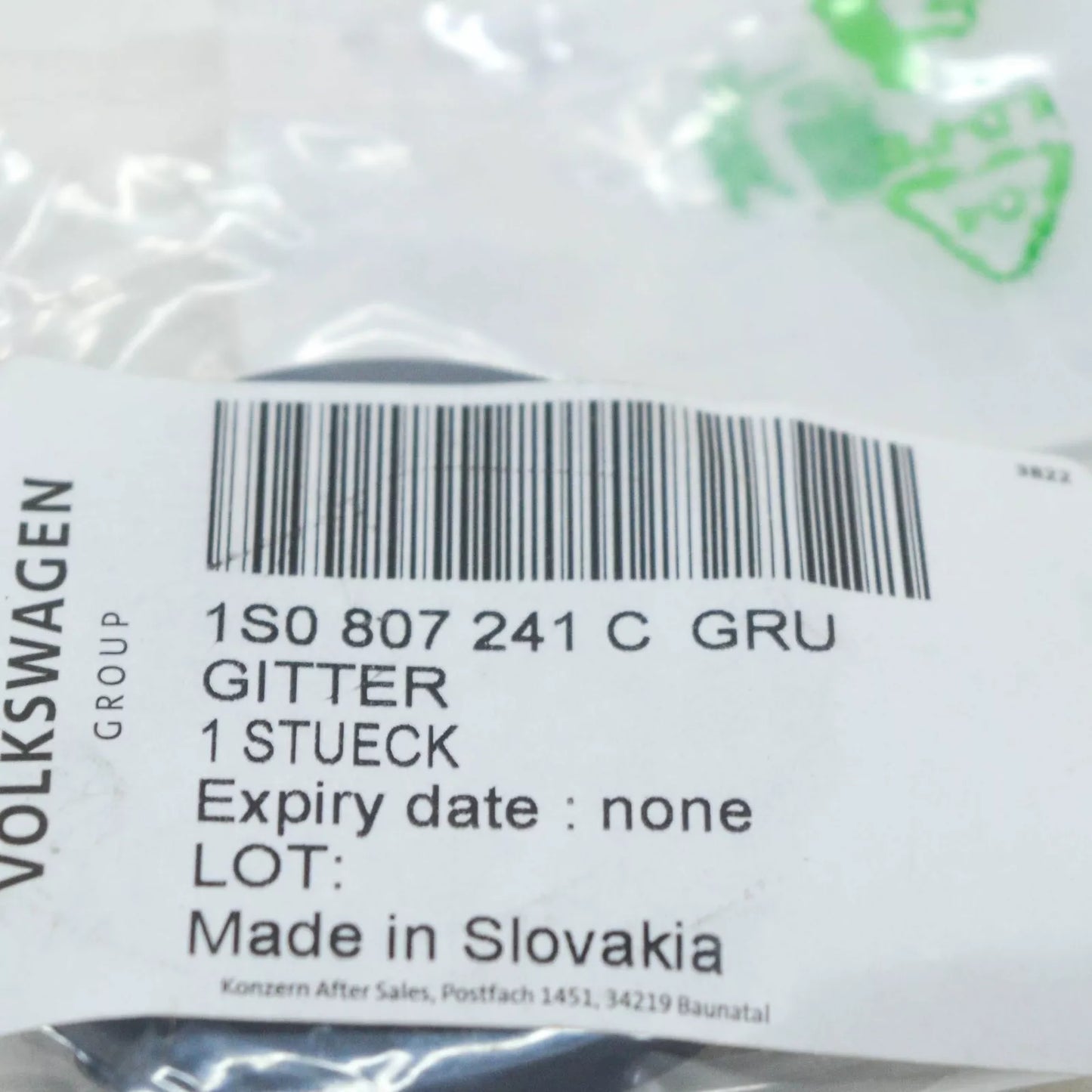 NEW VOLKSWAGEN UP FRONT BUMPER TOW EYE COVER 1S0807241CGRU ORIGINAL