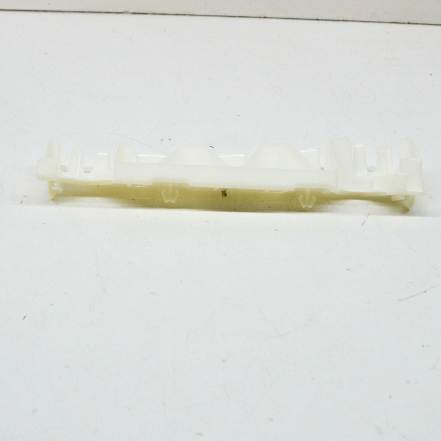 NEW MB E COUPE C207 FRONT RIGHT SIDE PLASTIC SKIRT HOLDER A2076980127 ORIGINAL