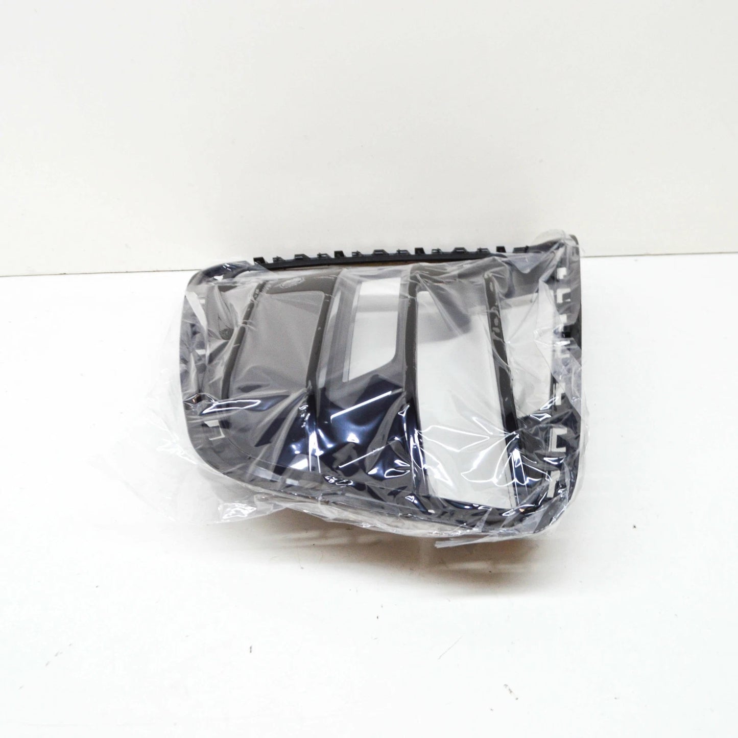 NEW BMW M4 COUPE G22 FRONT LEFT BUMPER OPEN GRILLE 51118076731 ORIGINAL