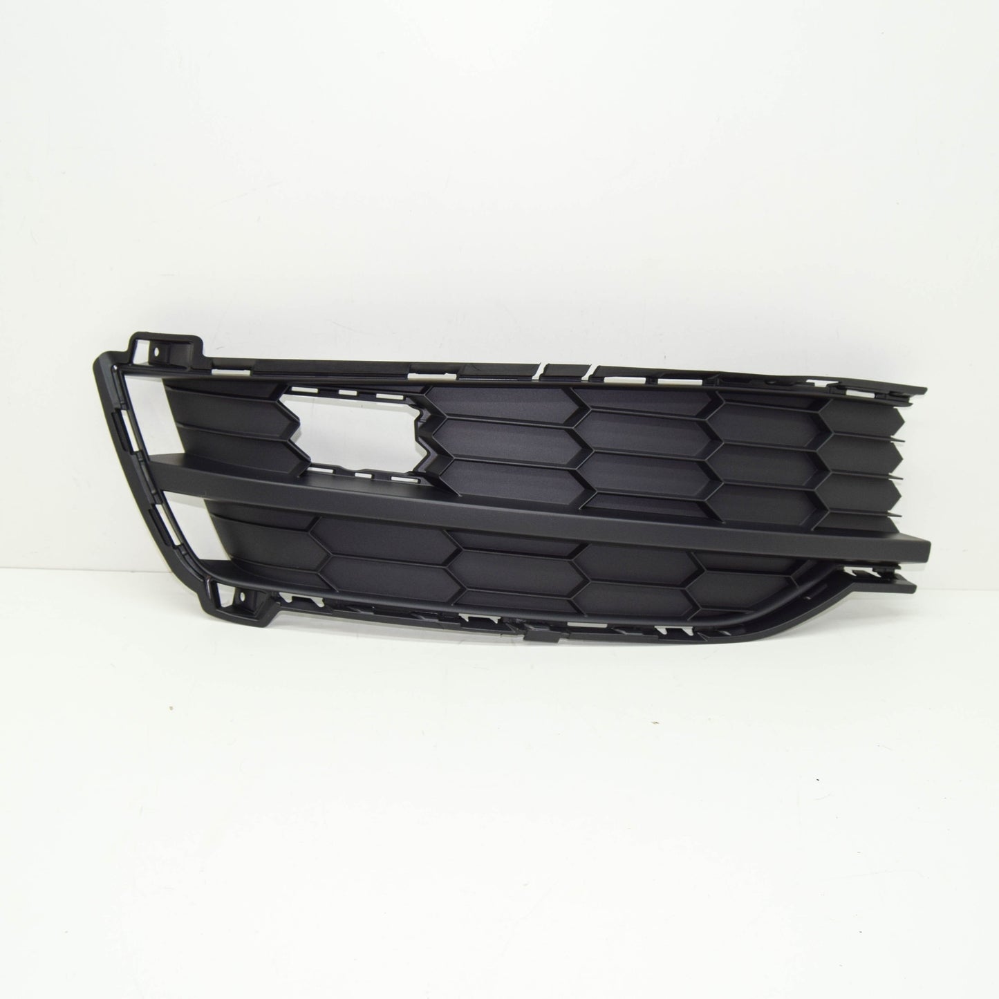 NEW SKODA KAROQ NU FRONT LEFT BUMPER GRILLE 57A807367 9B9 57A8073679B9 ORIGINAL