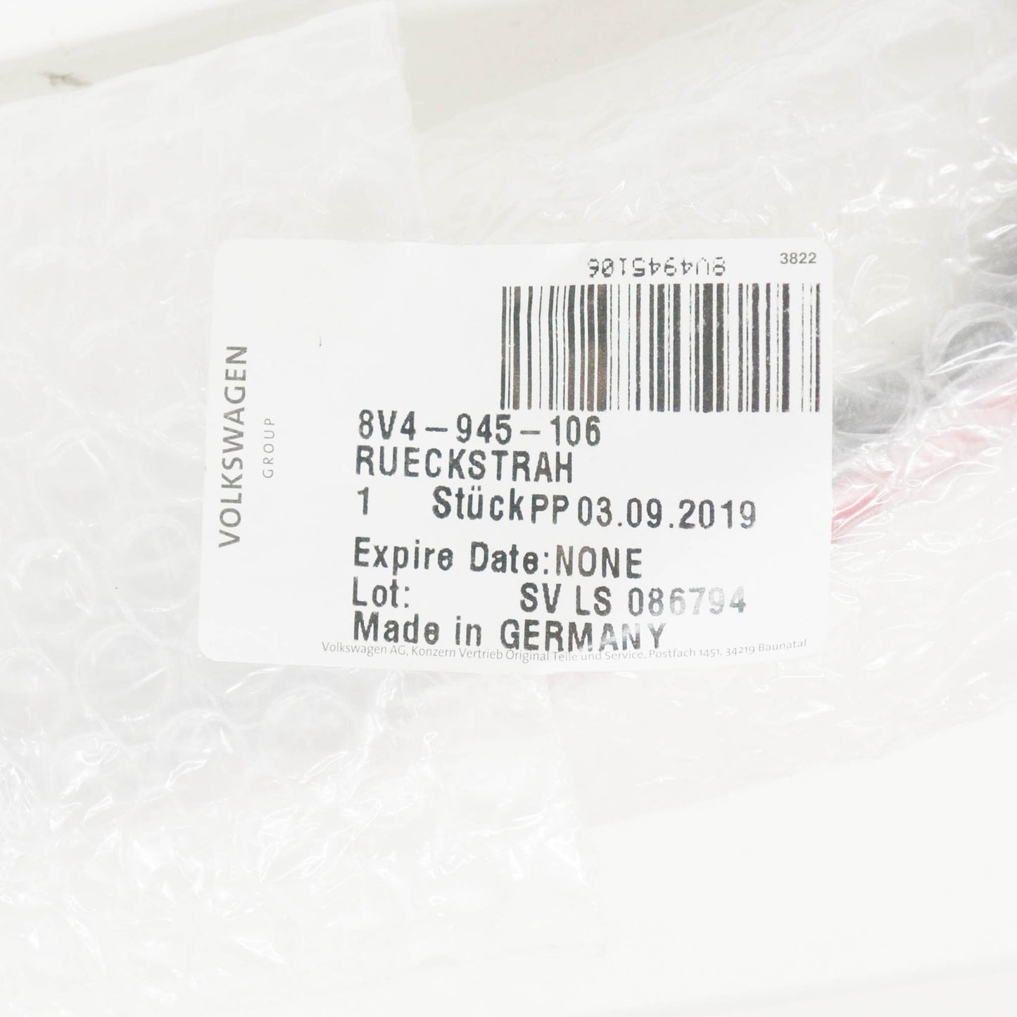 NEW AUDI A3 8V REAR LIGHT REFLECTOR RIGHT 8V4945106 ORIGINAL