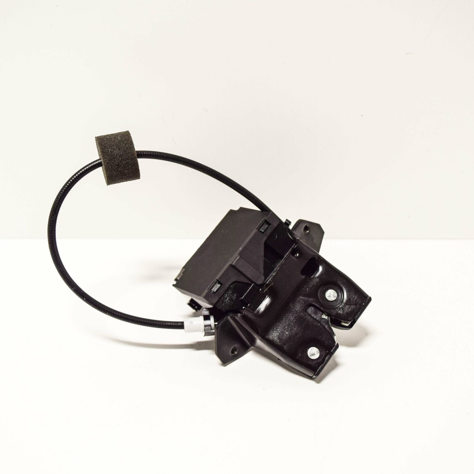 NEW MERCEDES-BENZ E-CLASS W211 TRUNK LID LOCK A1717500085 ORIGINAL