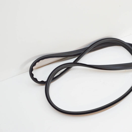 NEW MERCEDES-BENZ GLK X204 REAR PANEL DOOR SEAL A2047400478 ORIGINAL