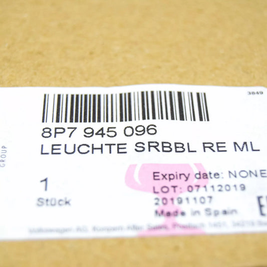 NEW AUDI A3 CONVERTIBLE 8P REAR RIGHT TAIL LIGHT 8P7945096