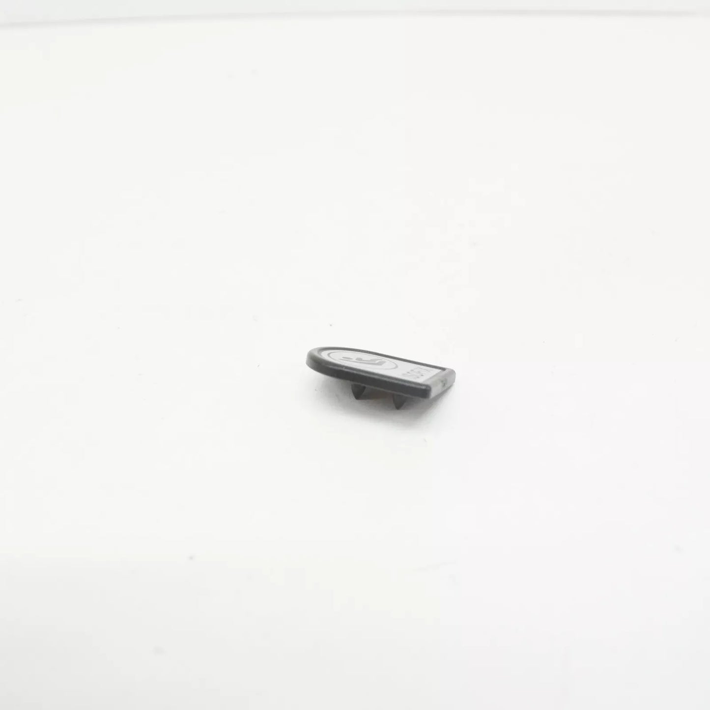 NEW BMW X5 F15 F85 M REAR SEAT ISOFIX BUTTON 2PIN 52207375770 ORIGINAL