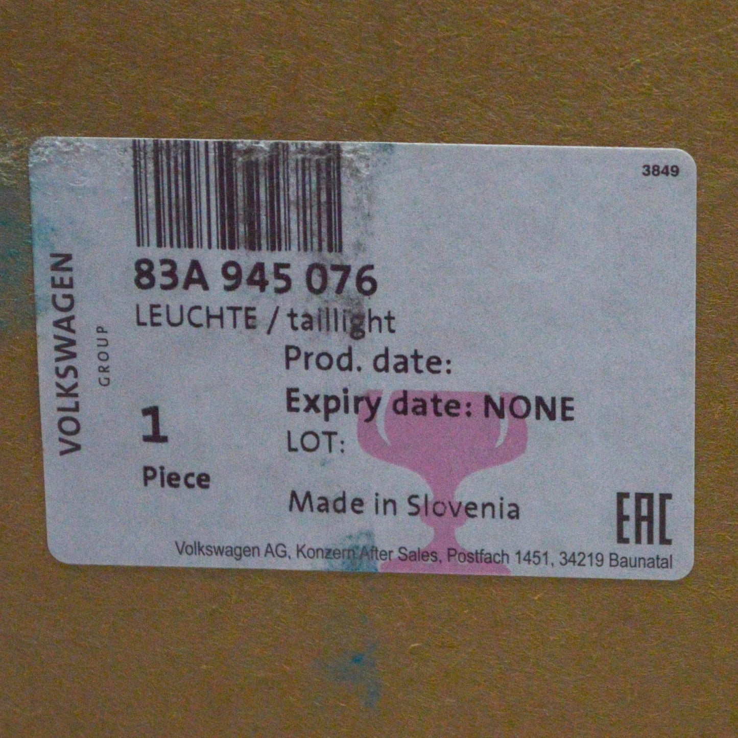 NEW AUDI Q3 F3 SPORTBACK RIGHT SIDE TRUNK BOOTLID TAILLIGHT 83A945076