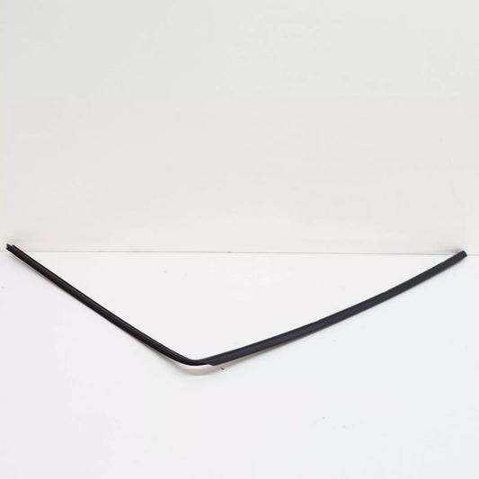 NEW BMW 5 E34 FRONT WINDSHIELD LEFT DECORATIVE FRAME 51318117457 8117457