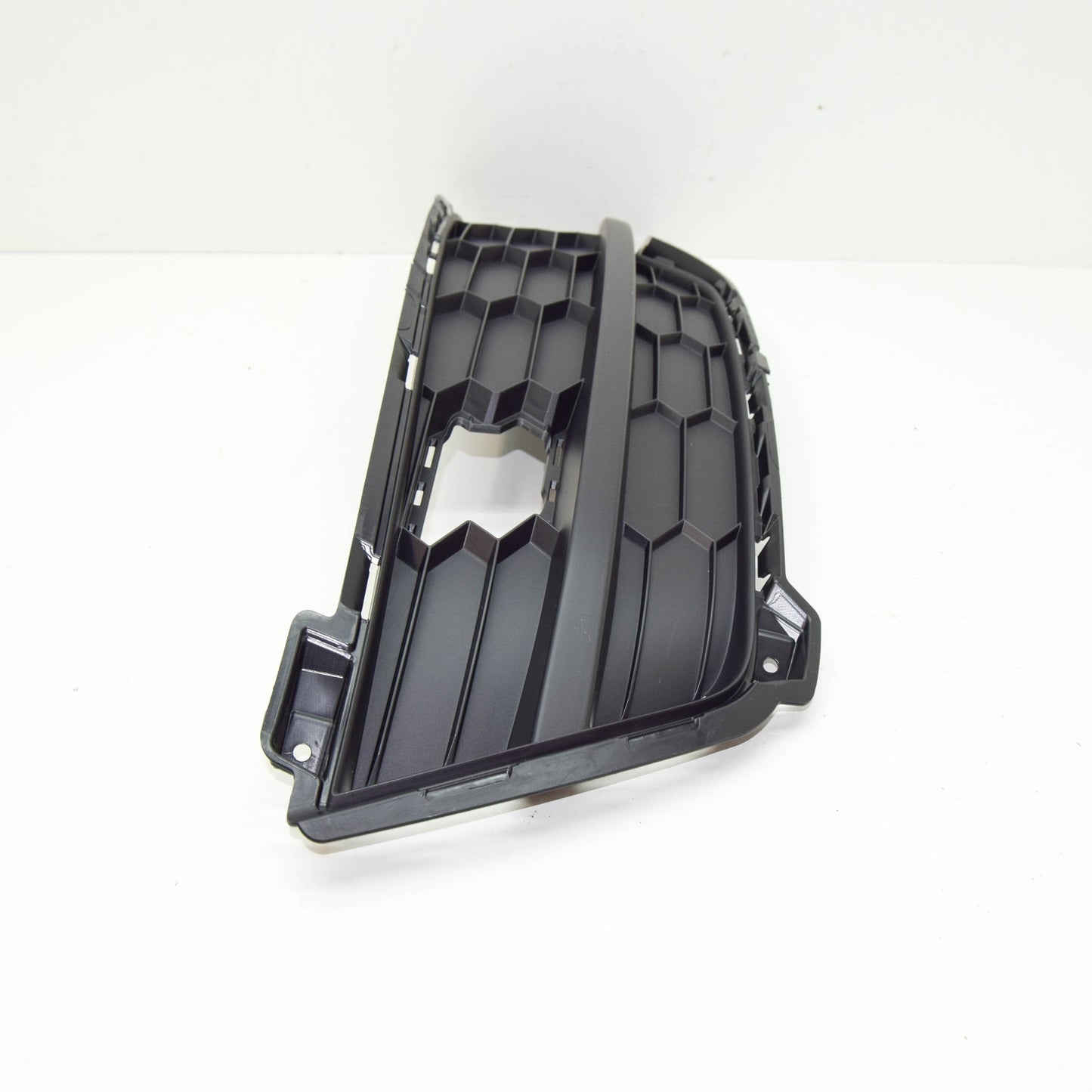 NEW SKODA KAROQ NU FRONT LEFT BUMPER GRILLE 57A807367 9B9 57A8073679B9 ORIGINAL