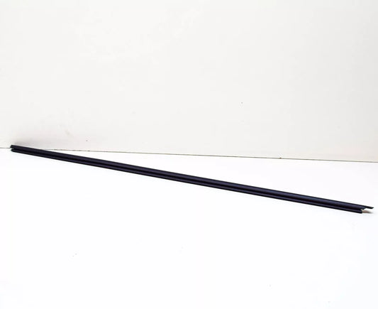 NEW VW AMAROK 2H FRONT RIGHT OUTER DOOR WINDOW MOLDING 2H0837704C5AP ORIGINAL