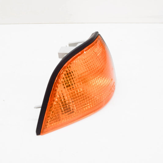 NEW BMW 3 COUPE E36 FRONT RIGHT TURN INDICATOR 8353282 63138353282 ORIGINAL