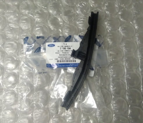new ford fiesta mk7 front right door protection shield 2190104 original