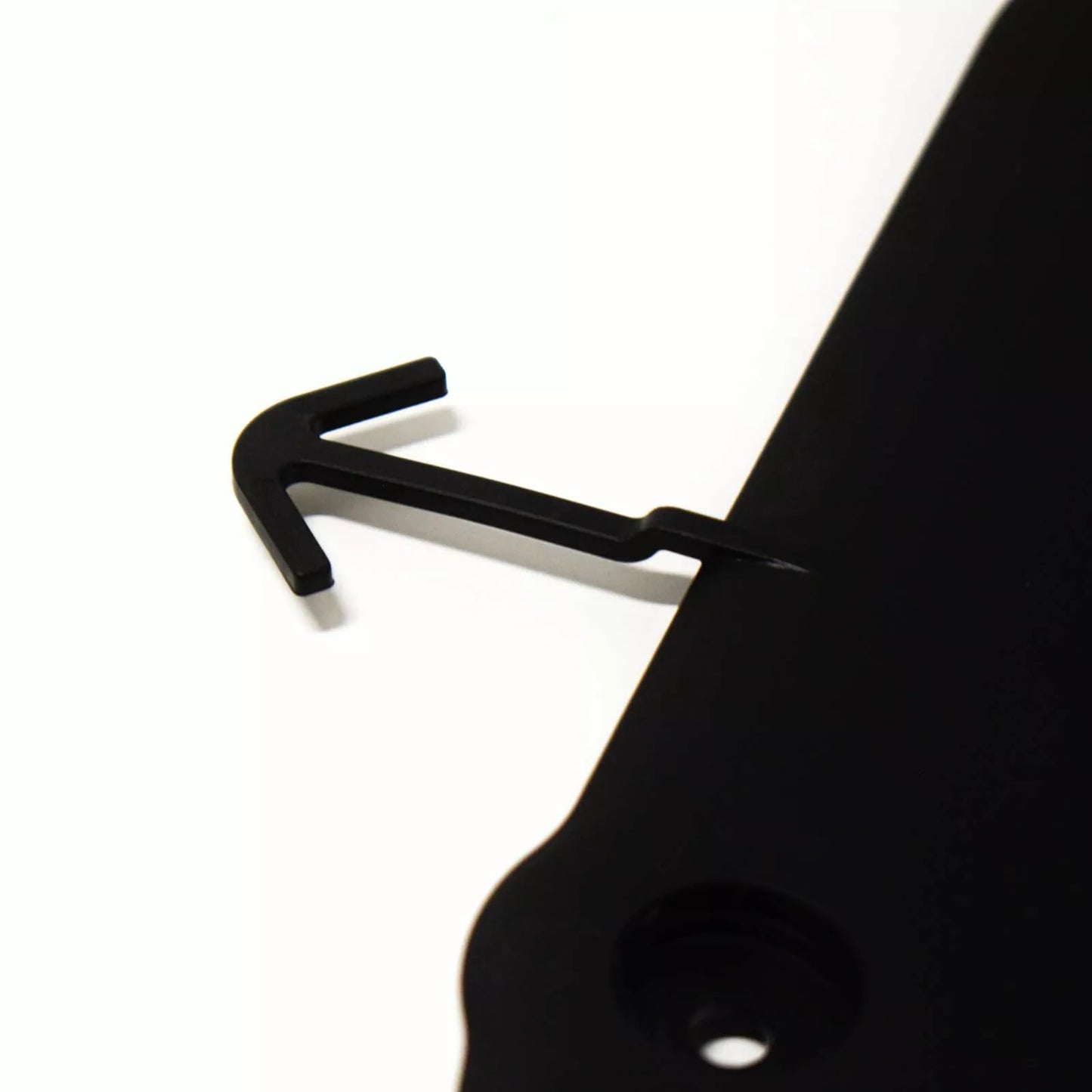 NEW BMW 5 E60 ENGINE SPLASH SHIELD OIL DRAIN PLUG COVER 51757195903