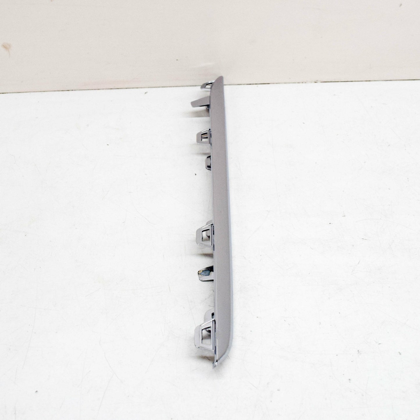 NEW MERCEDES-BENZ B W246 RADIATOR GRILLE BOTTOM RIGHT TRIM A2468882285 ORIGINAL