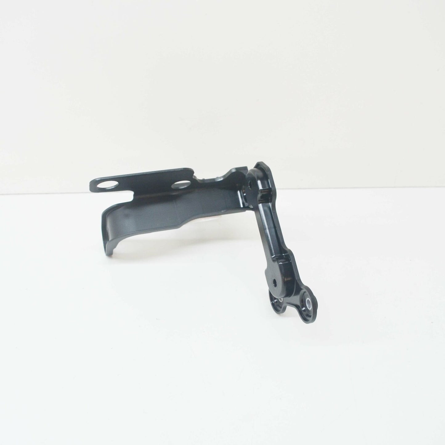 NEW AUDI Q5 FY ADDITIONAL WATER PUMP BRACKET 80A145896M 2017 ORIGINAL