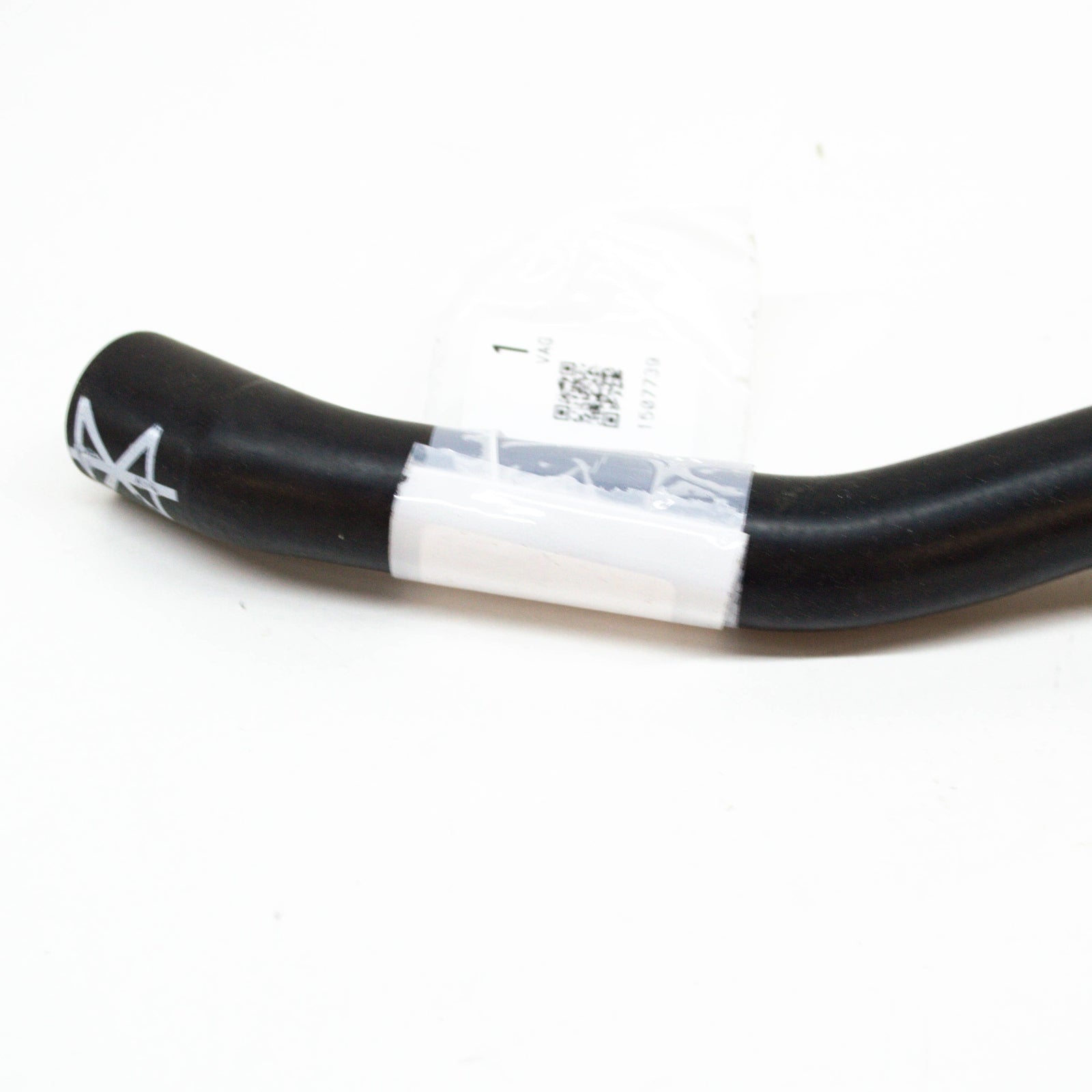 NEW AUDI A3 8V COOLANT HOSE 5Q0122109J ORIGINAL