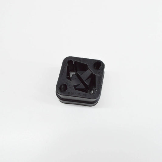 NEW BMW 1 E81 REAR EXHAUST SYSTEM RUBBER MOUNTING 18207578238 ORIGINAL