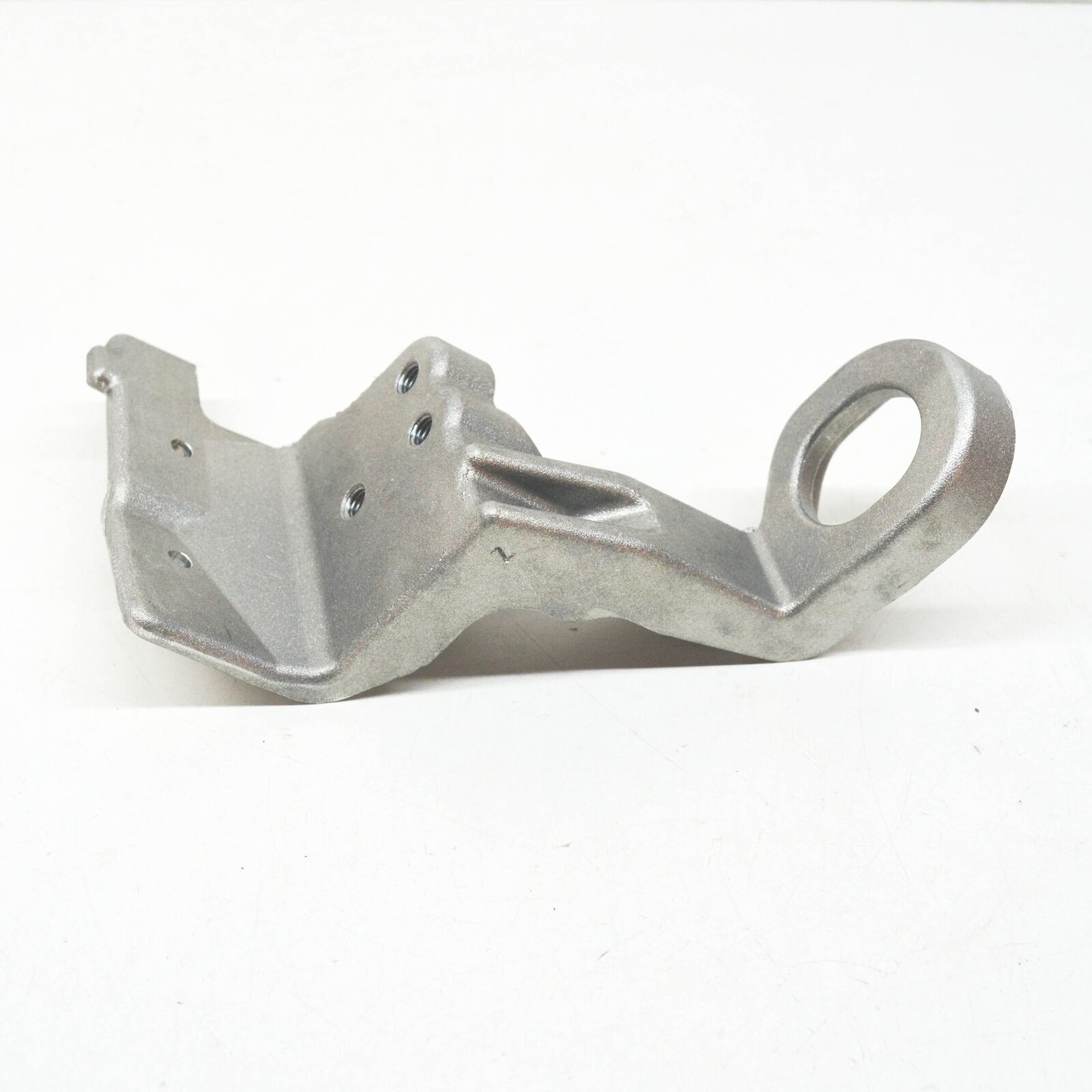 NEW MB E W213 FRONT RIGHT LOWER RADIATOR BRACKET MOUNT A2135052200 ORIGINAL