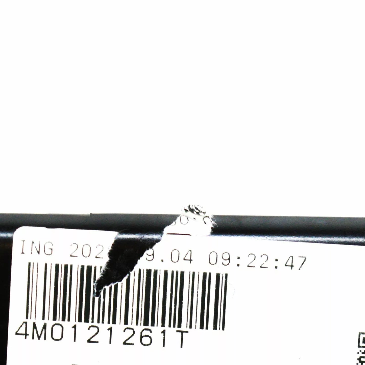 NEW AUDI Q7 4M LEFT AUXILIARY RADIATOR BRACKET 4M0121261T