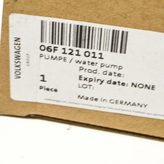 NEW AUDI TT 8J WATER PUMP 06F121011 2.0 TFSI ORIGINAL