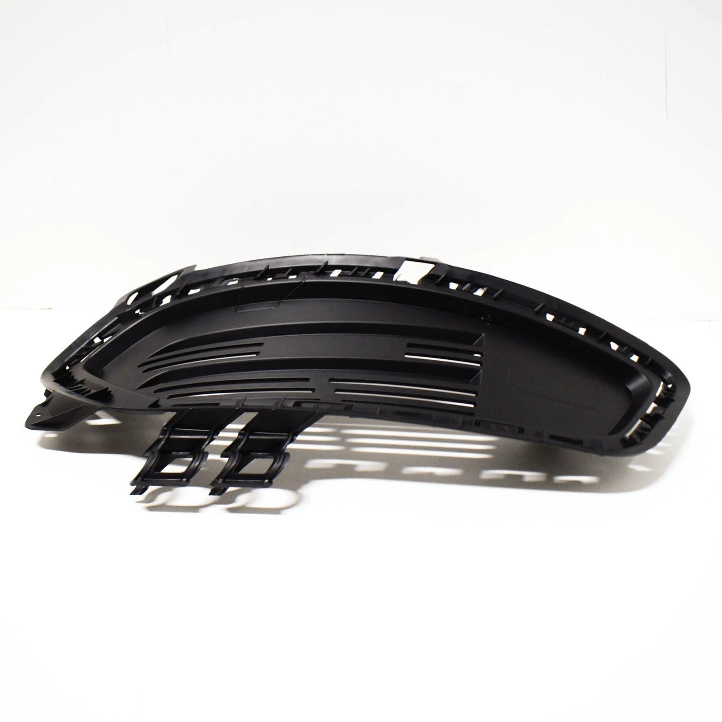 NEW MERCEDES-BENZ CLA COUPE C117 FRONT RIGHT INNER GRILLE A117885232264 ORIGINAL