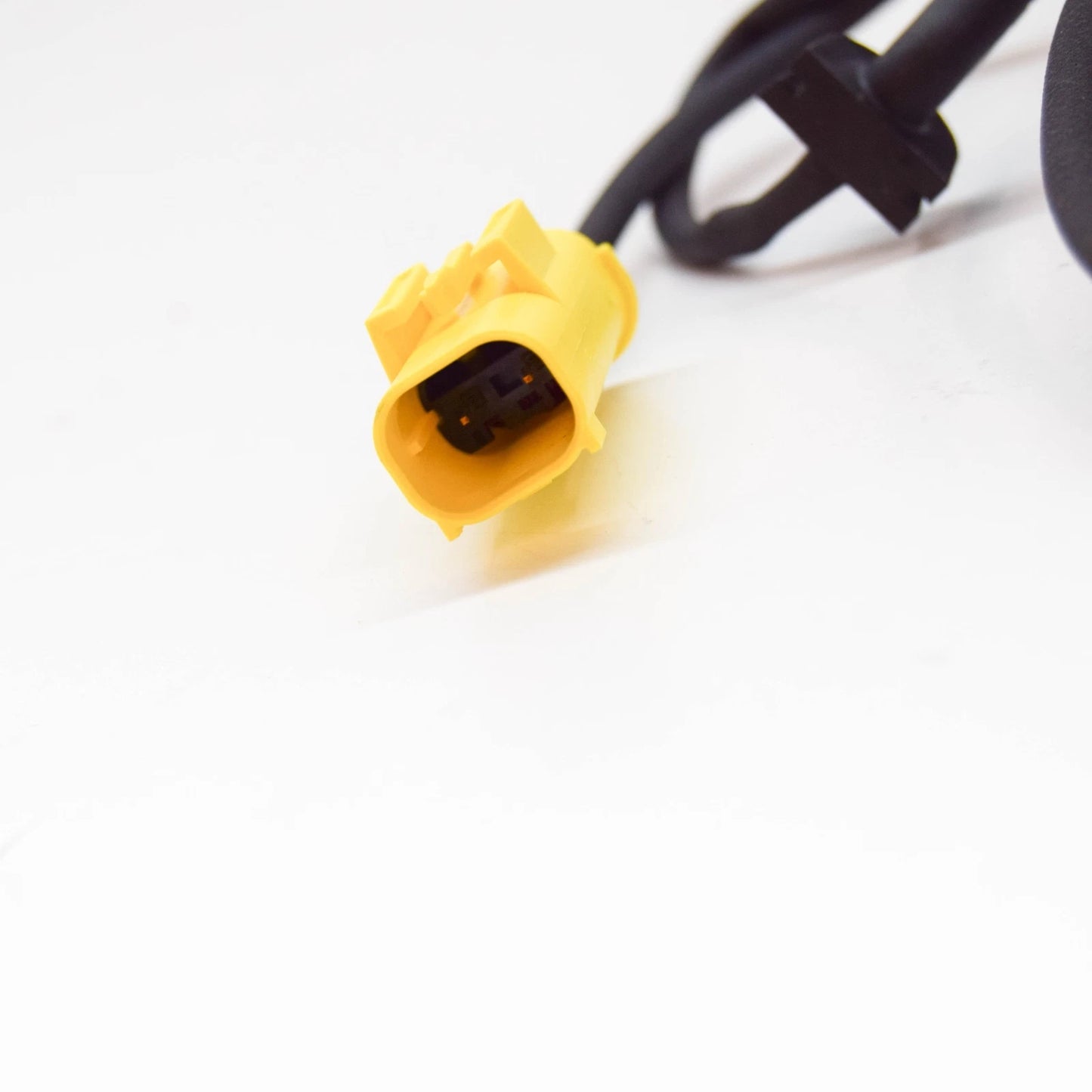 NEW MERCEDES-BENZ C W205 ENGINE HOOD ACTUATOR A2059060002 ORIGINAL