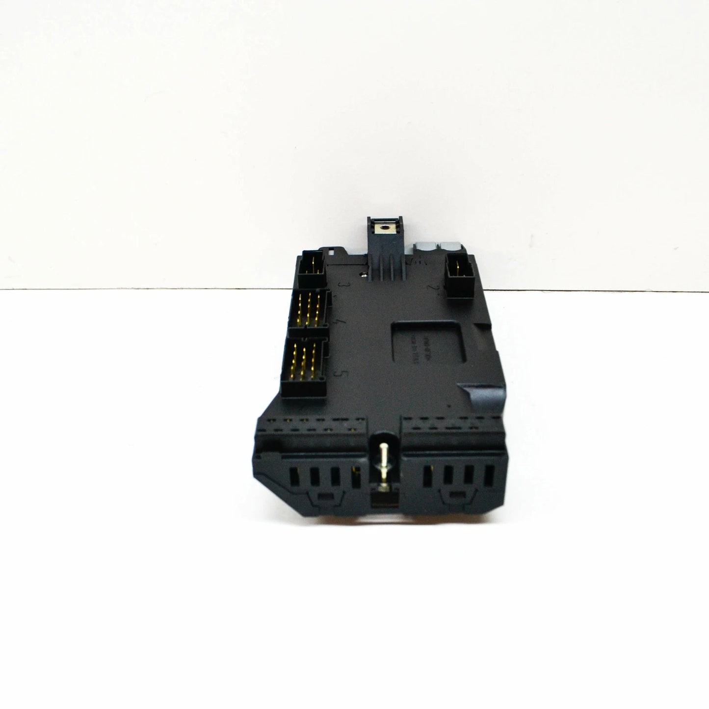 NEW MERCEDES-BENZ SPRINTER W905 FUSE BOX A9015400150