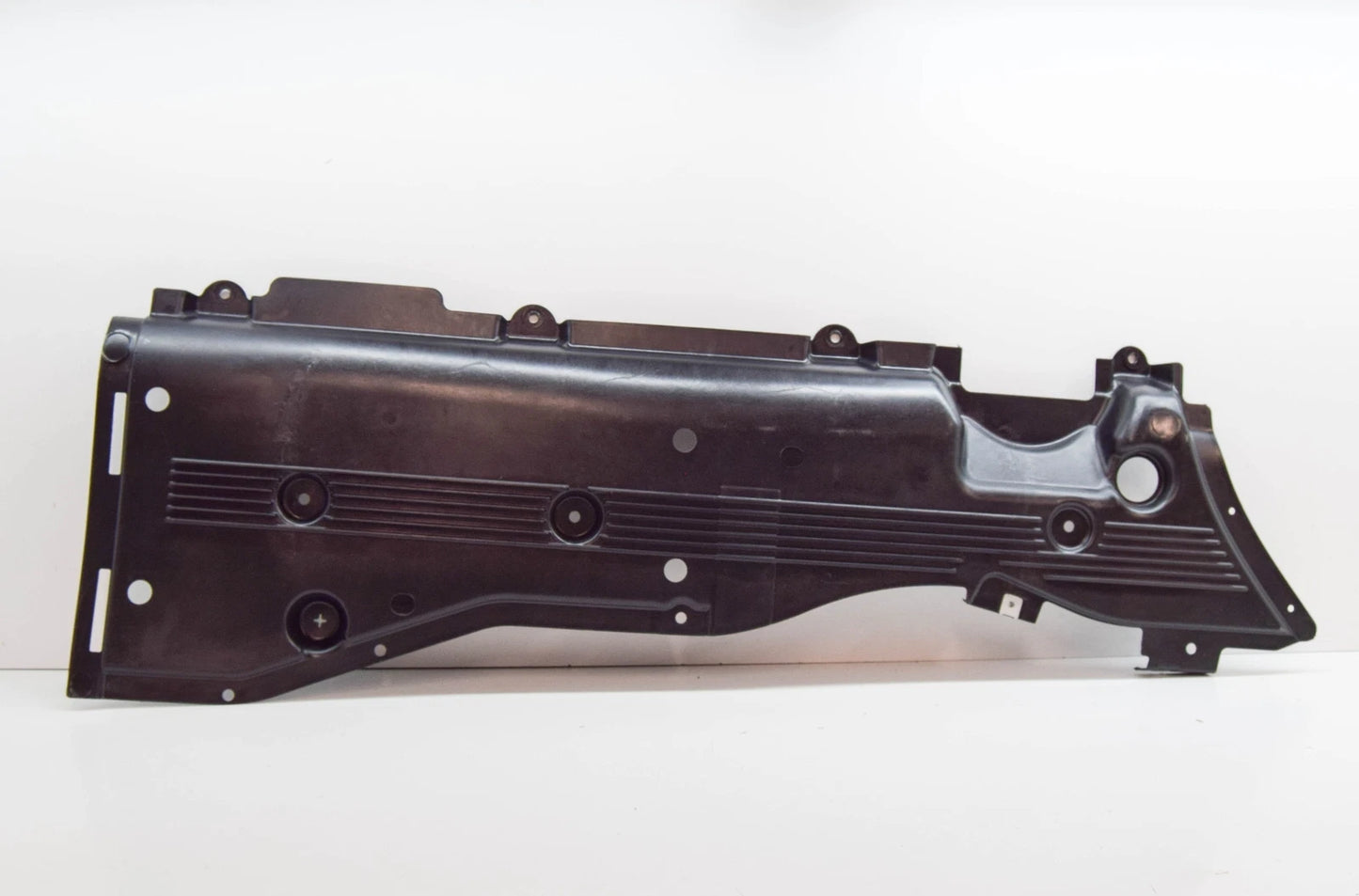 NEW MERCEDES-BENZ GLE W167 RIGHT UNDER MAIN FLOOR COVER A1676803200 ORIGINAL